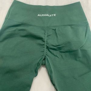 Alphalete amplify leggings - pine color
